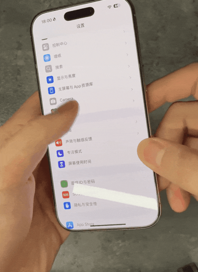 iPhone 16 新 bug，网友们炸了-酷绰网